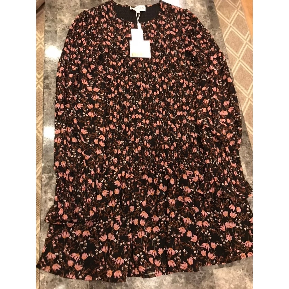 New Leyden Dress S‎
